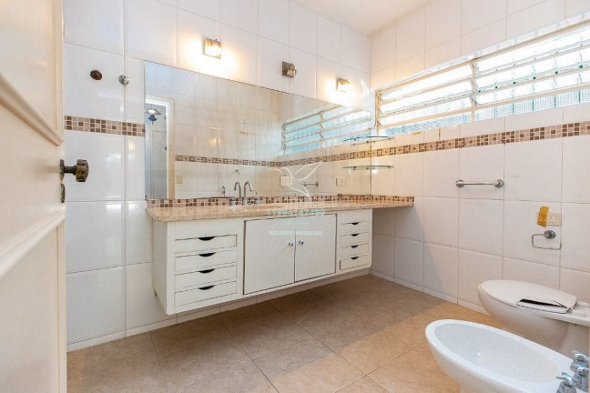 Imagem Casa com 3 Quartos à Venda, 400 m² em Alto De Pinheiros - São Paulo Imagem Casa com 3 Quartos à Venda, 400 m² em Alto De Pinheiros - São Paulo