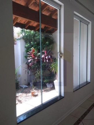 Imagem Casa com 3 Quartos à Venda, 250 m² em Jardim Cambuí - Botucatu