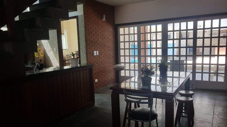 Imagem Sobrado com 3 Quartos à Venda, 365 m² em Cibratel I - Itanhaém