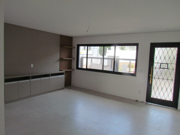 Imagem Casa com 4 Quartos à Venda, em Chácara Das Pedras - Porto Alegre Imagem Casa com 4 Quartos à Venda, em Chácara Das Pedras - Porto Alegre