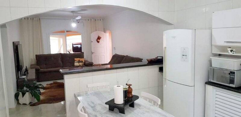 Imagem Casa com 3 Quartos à Venda, 250 m² em Oásis - Peruíbe