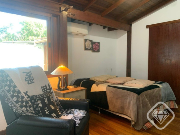 Imagem Casa de Condomínio com 4 Quartos à Venda,  em Ipanema - Porto Alegre