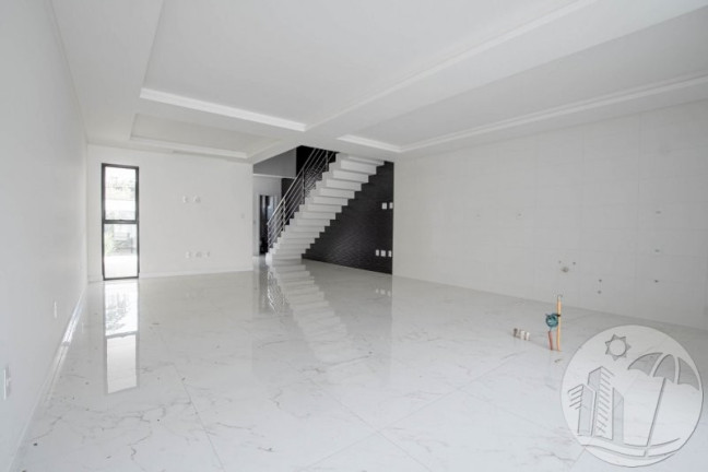Imagem Casa com 3 Quartos à Venda, 188 m² em Ressacada - Itajaí