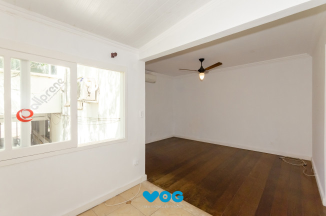 Imagem Imóvel com 1 Quarto à Venda, 48 m² em Petrópolis - Porto Alegre Imagem Imóvel com 1 Quarto à Venda, 48 m² em Petrópolis - Porto Alegre
