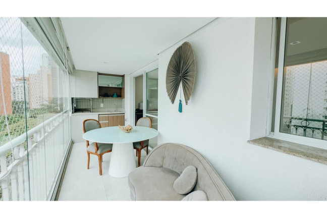 Imagem Imóvel com 3 Quartos à Venda, 143 m² em Moema - São Paulo