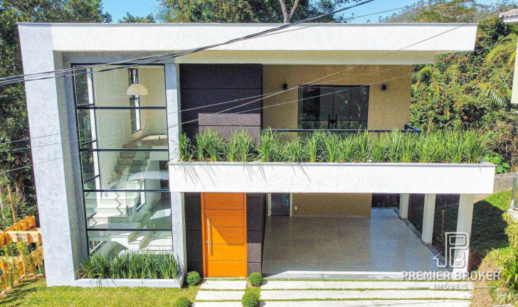 Casa com 4 Quartos à Venda, 214 m² em Vargem Grande - Teresópolis