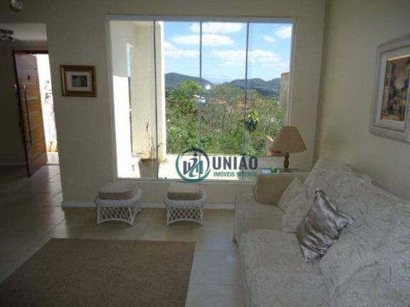 Imagem Casa com 4 Quartos à Venda, 220 m² em Sape - Niterói Imagem Casa com 4 Quartos à Venda, 220 m² em Sape - Niterói
