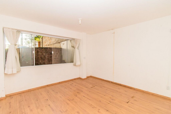 Imagem Casa com 9 Quartos à Venda, 316 m² em Três Figueiras - Porto Alegre Imagem Casa com 9 Quartos à Venda, 316 m² em Três Figueiras - Porto Alegre