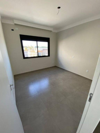 Imagem Sobrado com 4 Quartos à Venda, 212 m² em Jd Terra Do Vale - Caçapava Imagem Sobrado com 4 Quartos à Venda, 212 m² em Jd Terra Do Vale - Caçapava