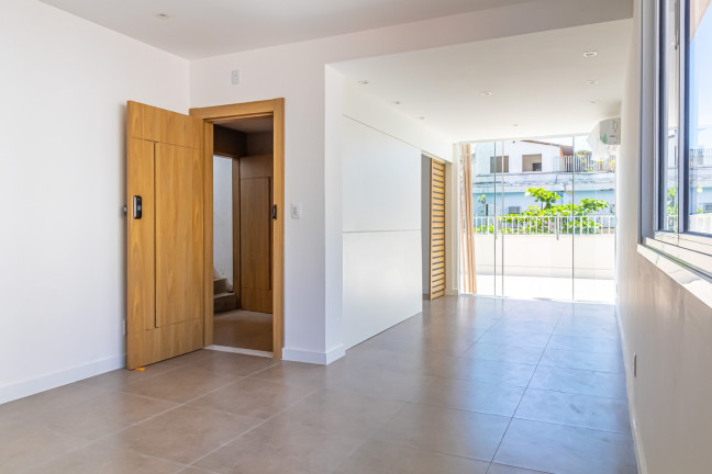 Imagem Cobertura com 3 Quartos à Venda, 237 m² em Copacabana - Rio De Janeiro
