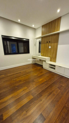 Imagem Casa de Condomínio com 3 Quartos à Venda, 260 m² em Distrito Industrial I