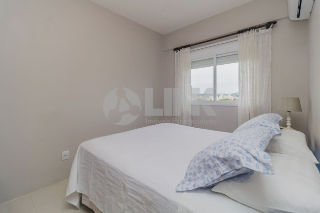 Imagem Apartamento com 1 Quarto à Venda, 35 m² em Santo Antônio - Porto Alegre Imagem Apartamento com 1 Quarto à Venda, 35 m² em Santo Antônio - Porto Alegre