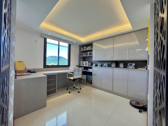 Imagem Cobertura com 3 Quartos à Venda, 198 m² em Nossa Senhora De Lourdes - Santa Maria Imagem Cobertura com 3 Quartos à Venda, 198 m² em Nossa Senhora De Lourdes - Santa Maria