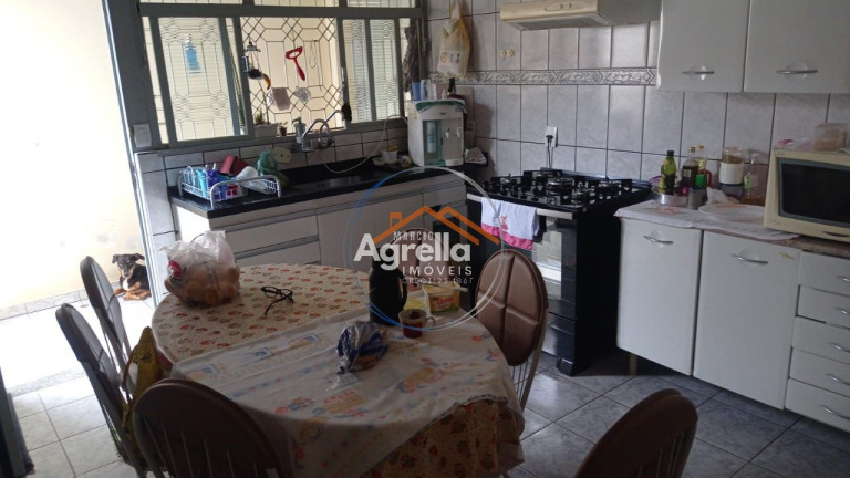 Imagem Casa com 3 Quartos à Venda, 135 m² em Jardim Novo Ii - Mogi Guaçu Imagem Casa com 3 Quartos à Venda, 135 m² em Jardim Novo Ii - Mogi Guaçu