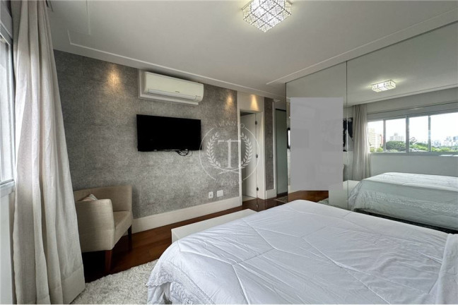 Imagem Apartamento com 3 Quartos à Venda, 146 m² em Vila Alexandria - São Paulo