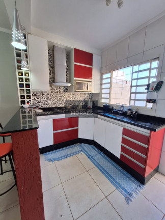 Imagem Casa com 2 Quartos à Venda, 115 m² em Jardim Ouro Verde - Botucatu Imagem Casa com 2 Quartos à Venda, 115 m² em Jardim Ouro Verde - Botucatu