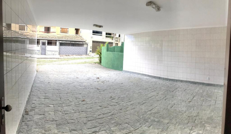 Imagem Casa com 4 Quartos à Venda, 320 m² em Lauro De Freitas - Lauro De Freitas Imagem Casa com 4 Quartos à Venda, 320 m² em Lauro De Freitas - Lauro De Freitas