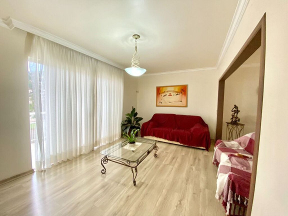 Imagem Casa com 3 Quartos à Venda, 338 m² em Jardim Itália - Chapecó