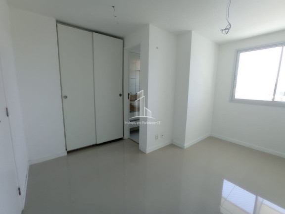 Imagem Apartamento com 3 Quartos à Venda, 146 m² em Guararapes - Fortaleza
