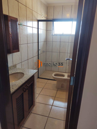 Imagem Casa com 3 Quartos à Venda, 250 m² em Jardim Ipê - Poços De Caldas Imagem Casa com 3 Quartos à Venda, 250 m² em Jardim Ipê - Poços De Caldas