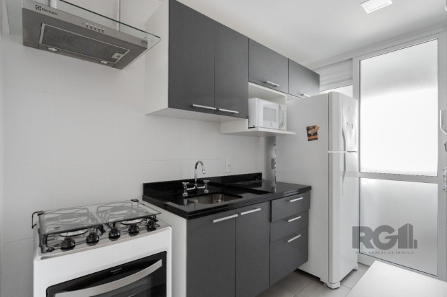Imagem Apartamento com 1 Quarto para Alugar, 60 m² em Jardim Do Salso - Porto Alegre