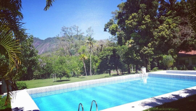 Imagem Casa com 6 Quartos à Venda, 400 m² em Camorim - Rio De Janeiro Imagem Casa com 6 Quartos à Venda, 400 m² em Camorim - Rio De Janeiro