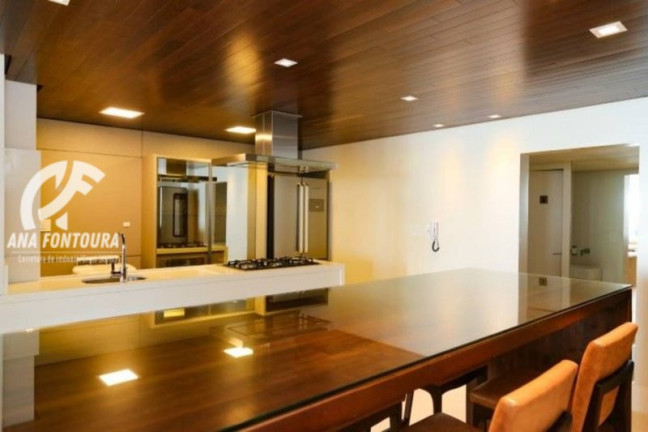 Imagem Apartamento com 3 Quartos à Venda, 110 m² em Centro - Balneário Camboriú Imagem Apartamento com 3 Quartos à Venda, 110 m² em Centro - Balneário Camboriú