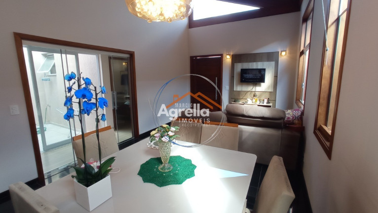 Imagem Casa com 3 Quartos à Venda, 187 m² em Jardim Aurora - Mogi Mirim Imagem Casa com 3 Quartos à Venda, 187 m² em Jardim Aurora - Mogi Mirim