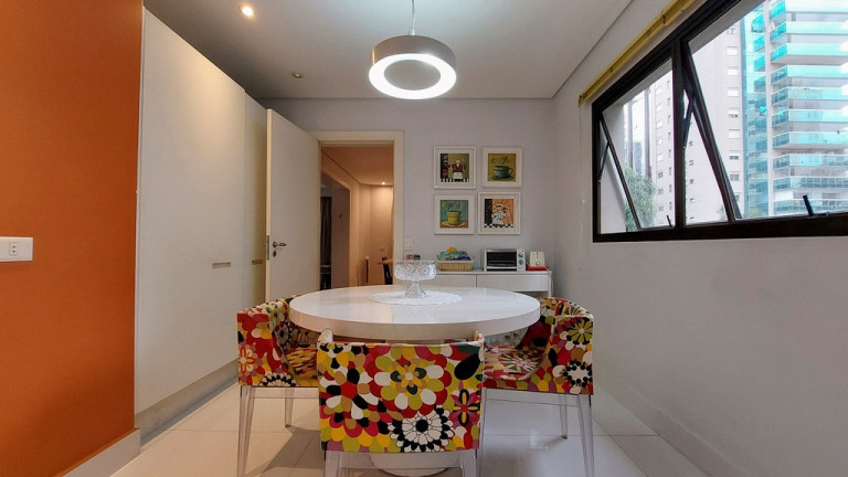 Imagem Apartamento com 4 Quartos à Venda, 246 m² em Itaim Bibi - São Paulo