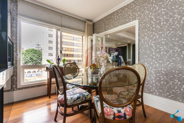 Imagem Apartamento com 3 Quartos à Venda, 222 m² em Auxiliadora - Porto Alegre Imagem Apartamento com 3 Quartos à Venda, 222 m² em Auxiliadora - Porto Alegre