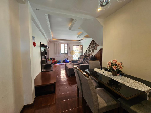 Imagem Casa com 2 Quartos à Venda, 96 m² em Várzea - Teresópolis