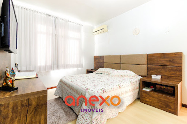 Imagem Casa com 4 Quartos à Venda, 284 m² em Garcia - Blumenau Imagem Casa com 4 Quartos à Venda, 284 m² em Garcia - Blumenau