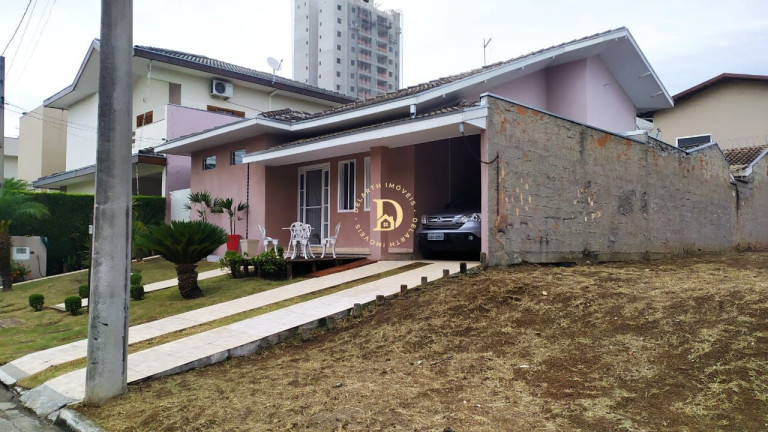 Casa de Condomínio com 3 Quartos à Venda, 192 m² em Villa Branca - Jacareí