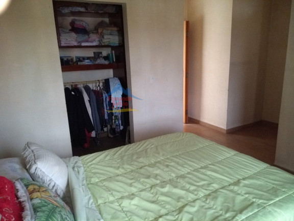 Imagem Sobrado com 3 Quartos à Venda, 220 m² em Vila Lucinda - Santo André