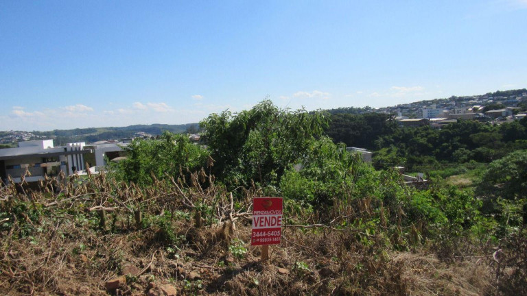 Terreno à Venda, 450 m² em Jardim - Concórdia