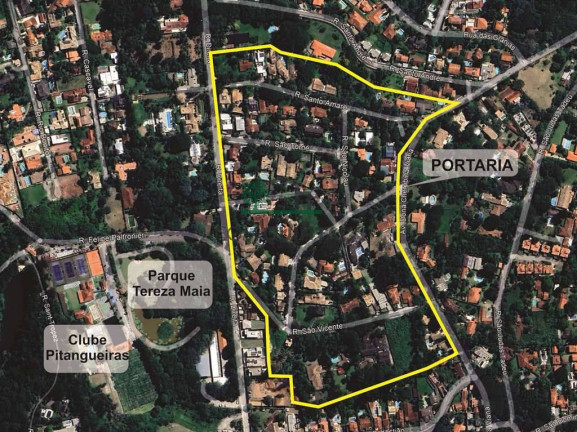 Terreno à Venda, 927 m² em Granja Viana - Cotia