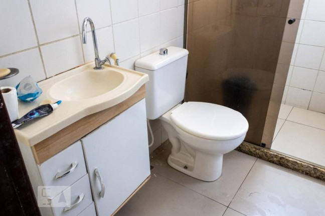 Imagem Imóvel com 2 Quartos para Alugar, 25 m² em Campo Grande - Rio De Janeiro