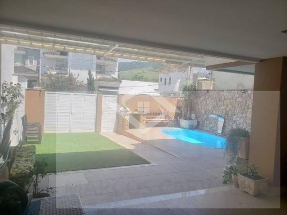 Imagem Casa com 3 Quartos à Venda, 238 m² em Campo Grande - Rio De Janeiro