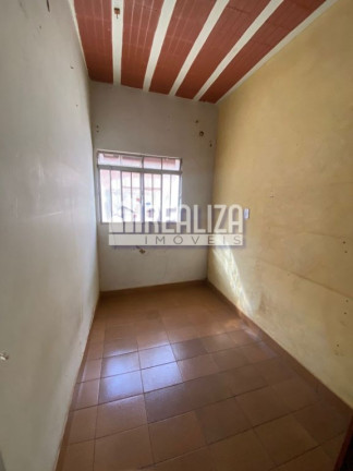 Imagem Casa com 3 Quartos à Venda, 447 m² em Fabrício - Uberaba Imagem Casa com 3 Quartos à Venda, 447 m² em Fabrício - Uberaba