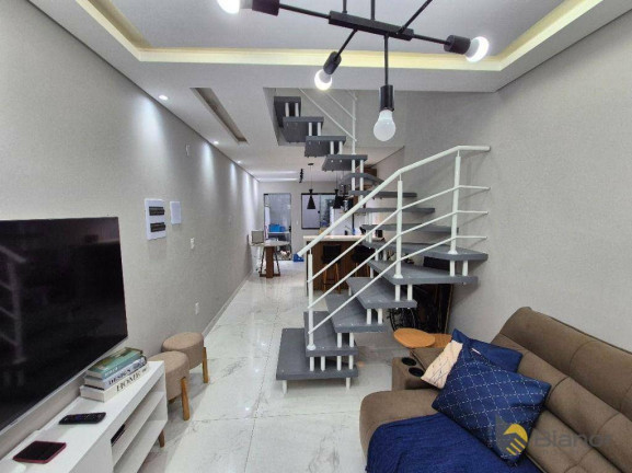 Imagem Casa com 2 Quartos à Venda, 68 m² em Fortaleza Alta - Blumenau Imagem Casa com 2 Quartos à Venda, 68 m² em Fortaleza Alta - Blumenau