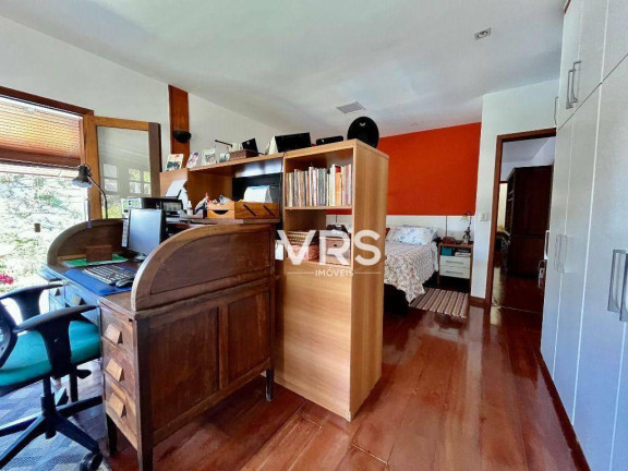 Imagem Casa com 4 Quartos à Venda, 330 m² em Albuquerque - Teresópolis Imagem Casa com 4 Quartos à Venda, 330 m² em Albuquerque - Teresópolis