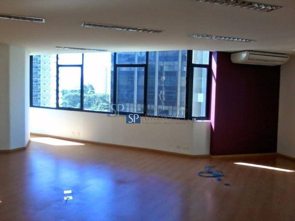 Imagem Sala Comercial à Venda ou Locação, 140 m² em Brooklin - São Paulo Imagem Sala Comercial à Venda ou Locação, 140 m² em Brooklin - São Paulo