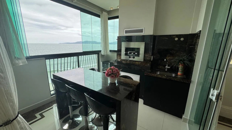 Imagem Apartamento com 4 Quartos à Venda, 157 m² em Meia Praia - Itapema