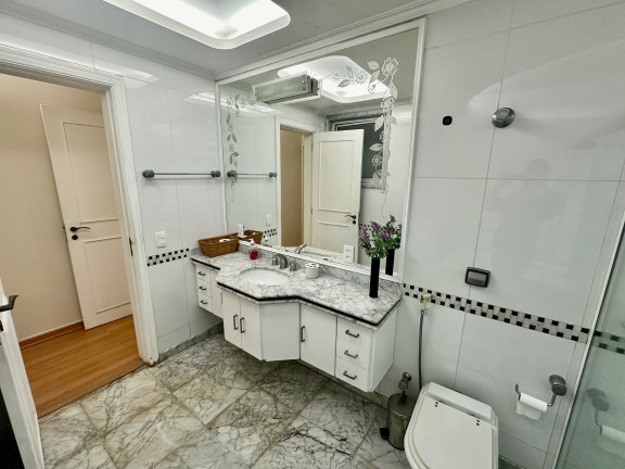 Imagem Imóvel com 4 Quartos à Venda, 215 m² em Ipanema - Rio De Janeiro Imagem Imóvel com 4 Quartos à Venda, 215 m² em Ipanema - Rio De Janeiro