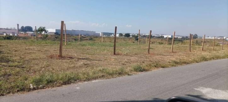 Terreno à Venda, 300 m² em Jardim Santa Tereza - Taubaté