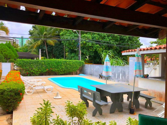 Imagem Casa com 3 Quartos à Venda, 400 m² em Estrada Do Côco - Lauro De Freitas Imagem Casa com 3 Quartos à Venda, 400 m² em Estrada Do Côco - Lauro De Freitas