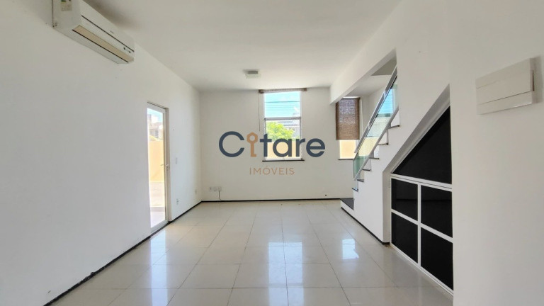 Casa de Condomínio com 3 Quartos à Venda,  em Lagoa Redonda - Fortaleza