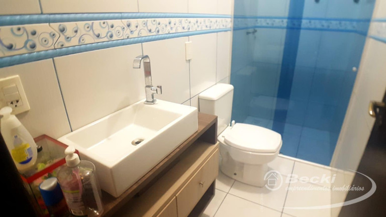Imagem Sobrado com 3 Quartos à Venda, 200 m² em Santa Catarina - Joinville
