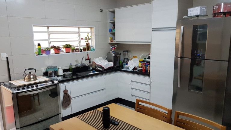 Imagem Casa com 2 Quartos à Venda, 200 m² em Vila Gumercindo - São Paulo