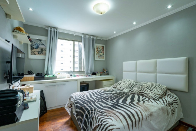 Imagem Apartamento com 3 Quartos à Venda, 130 m² em Itaim Bibi - São Paulo